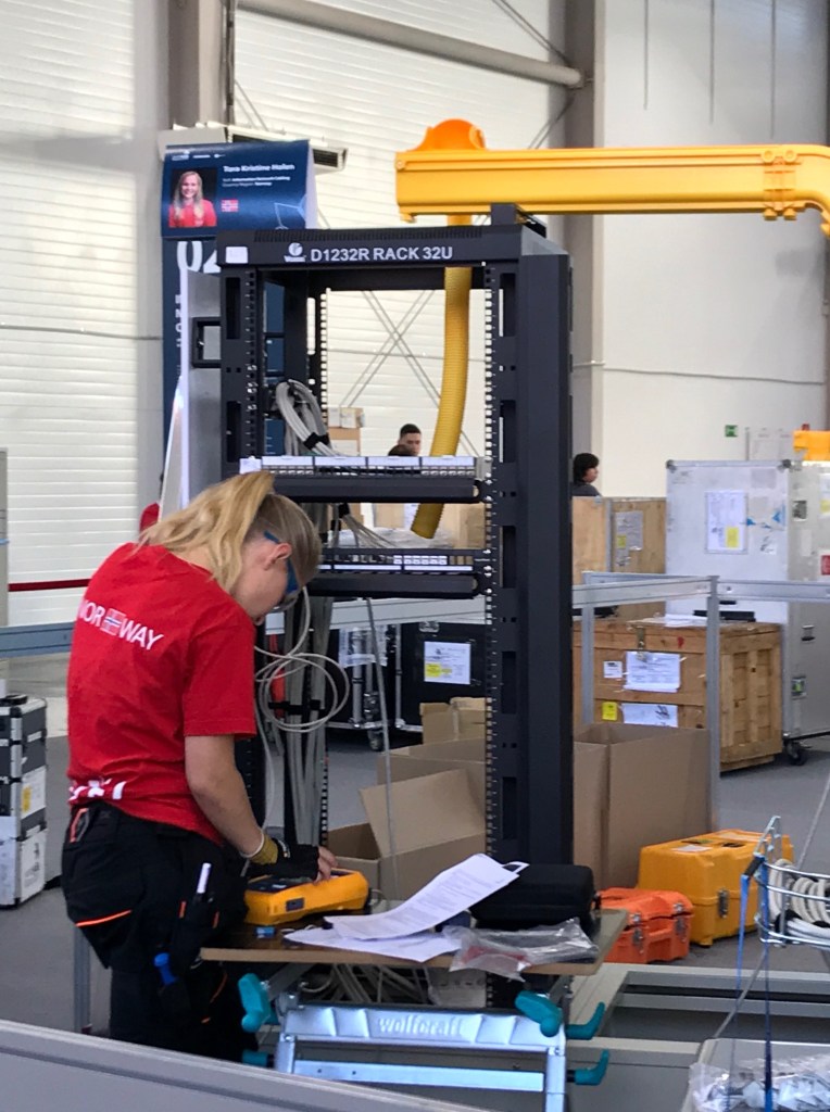 Tora Kristine Holen telekommunikasjonsmontør